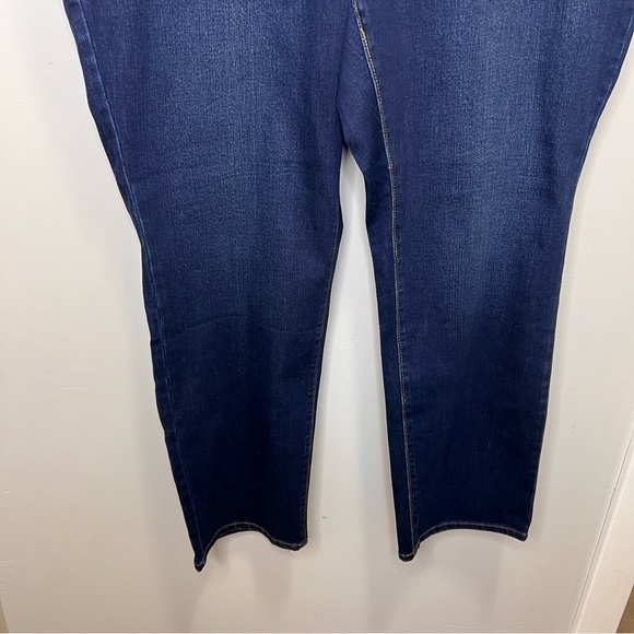 Old Navy Power Straight Leg Jeans Dark Wash Size 22 - Picture 4 of 9